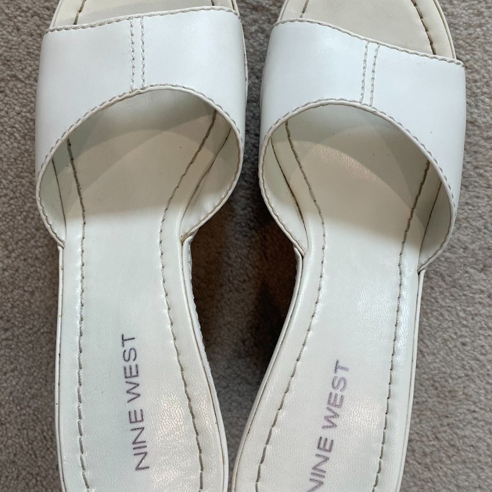 Nine West Faveno white Leather Wedges Size 7M